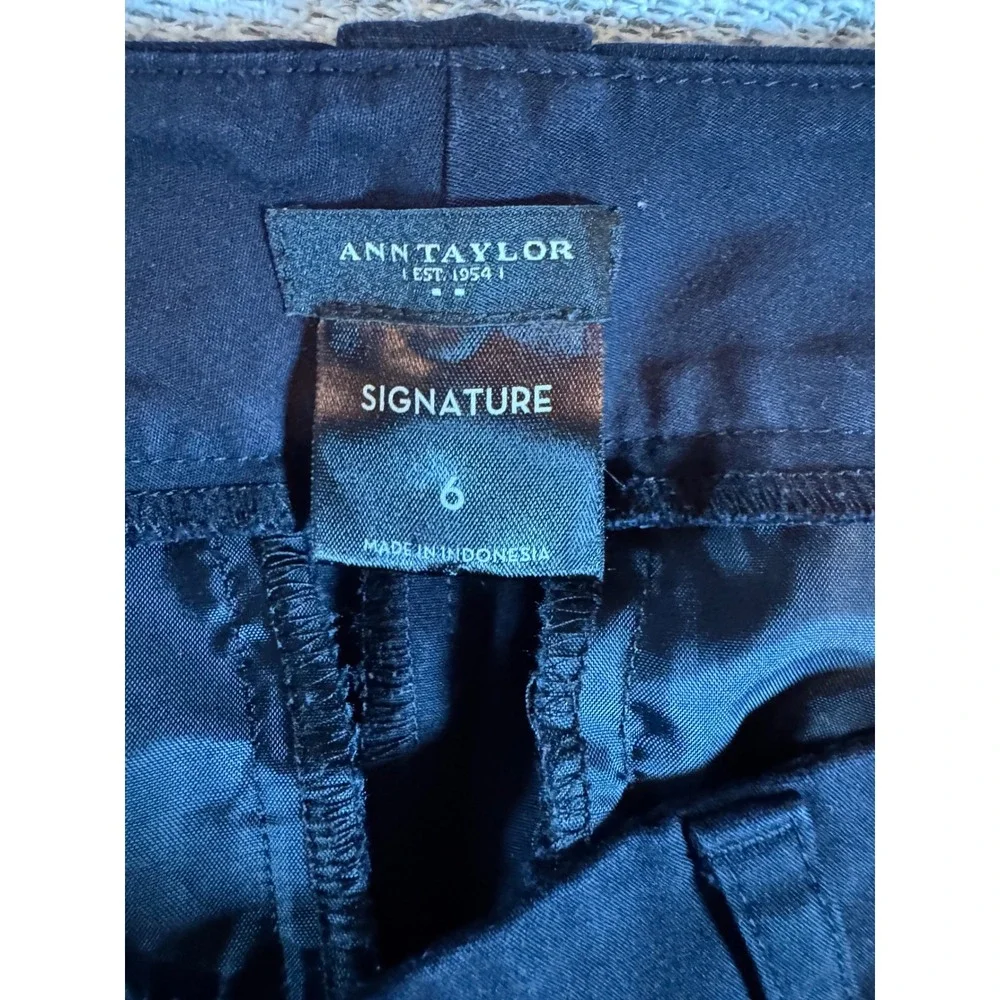 Ann Taylor Signature Career Corporate Navy Blue Straight Leg Dress Pants Size 6